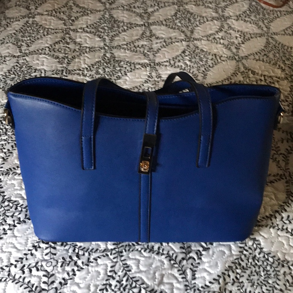 New sharp looking purse